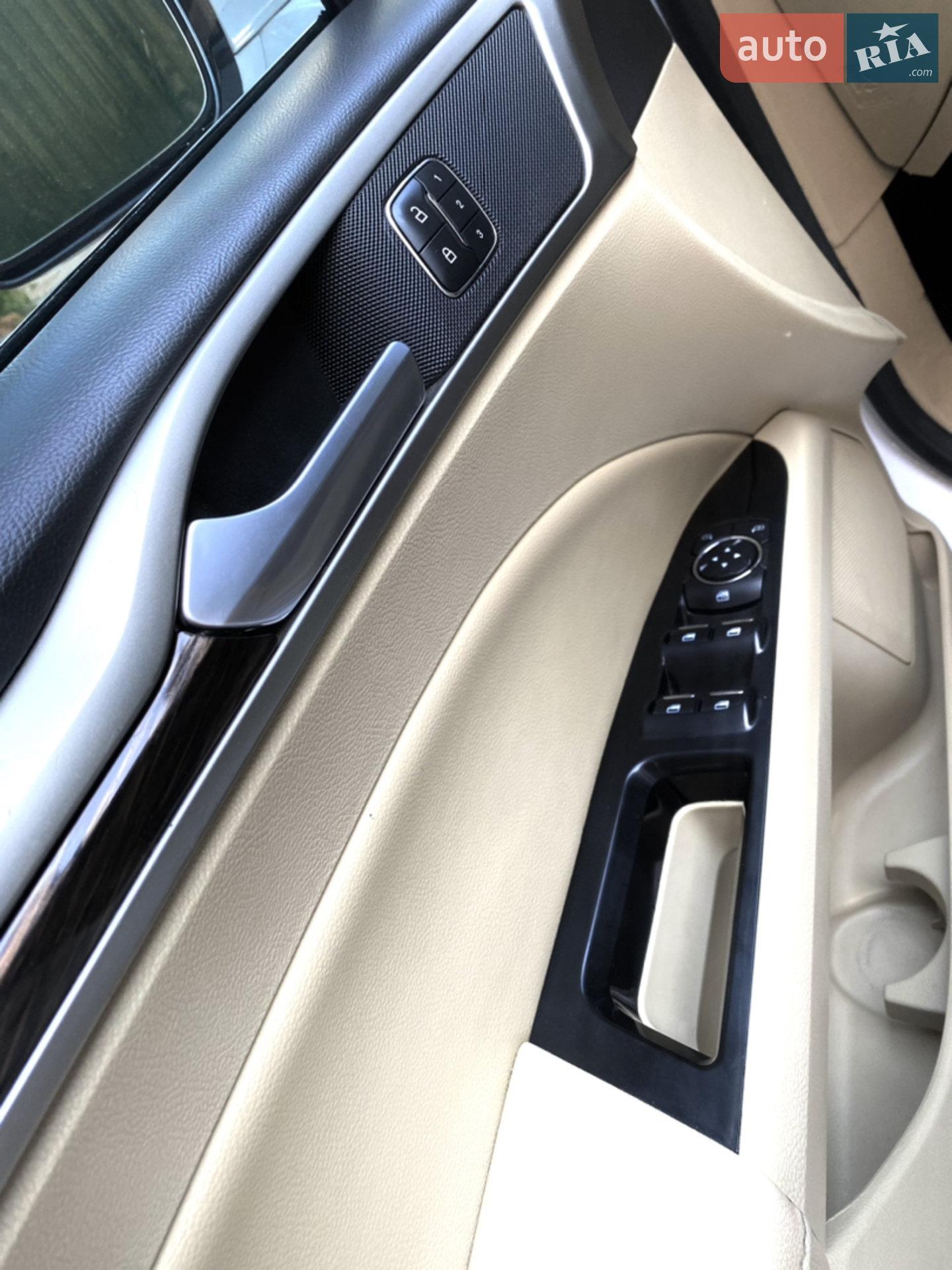 2016 Ford Fusion - мініатюра 4
