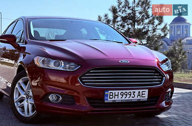 Седан Ford Fusion 2014 в 