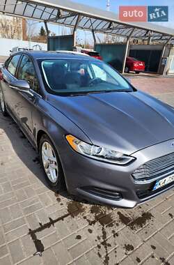 Седан Ford Fusion 2012 в 