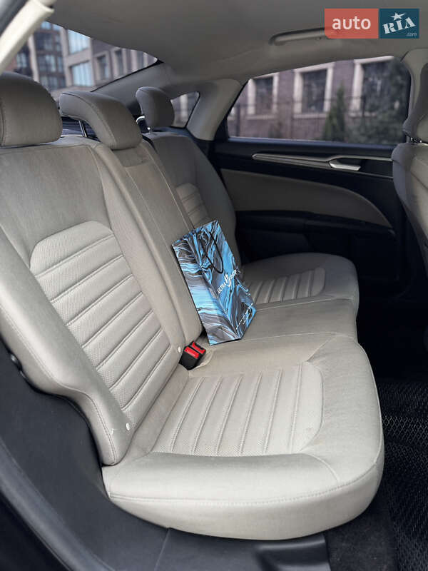 Седан Ford Fusion 2018 в Киеве