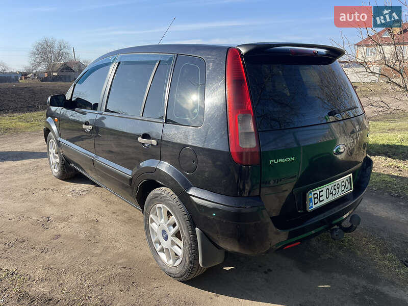 Хэтчбек Ford Fusion 2008 в Новом Буге