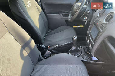 Хетчбек Ford Fusion 2008 в 