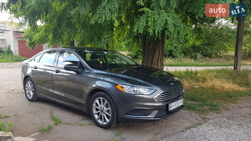 Седан Ford Fusion 2017 в 