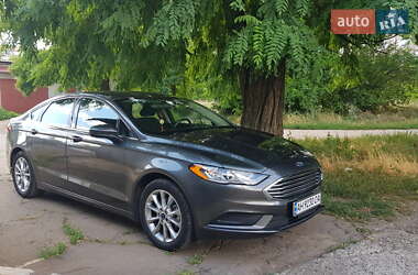 Седан Ford Fusion 2017 в 