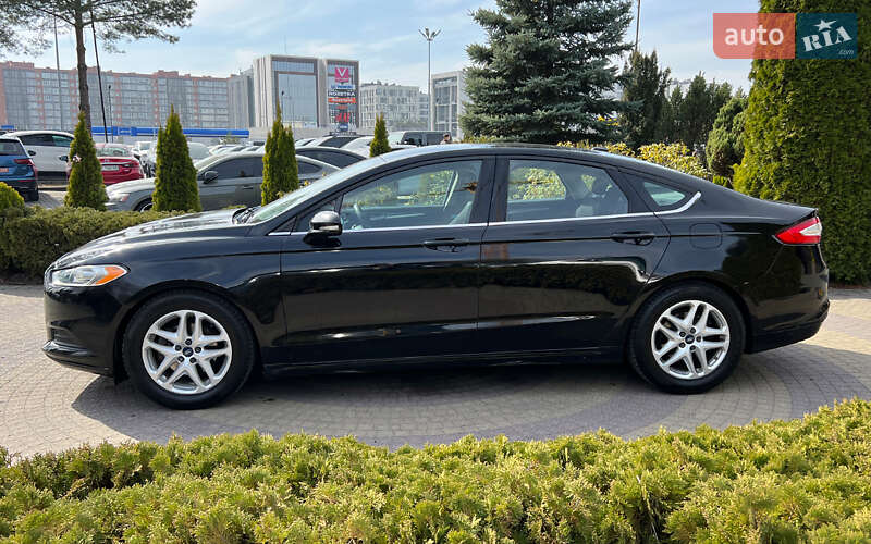 Седан Ford Fusion 2015 в Львове