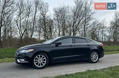 Седан Ford Fusion 2016 в 