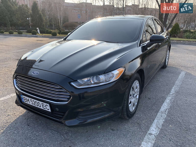 Седан Ford Fusion 2013 в 