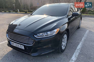 Седан Ford Fusion 2013 в 