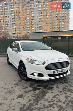 Седан Ford Fusion 2013 в 