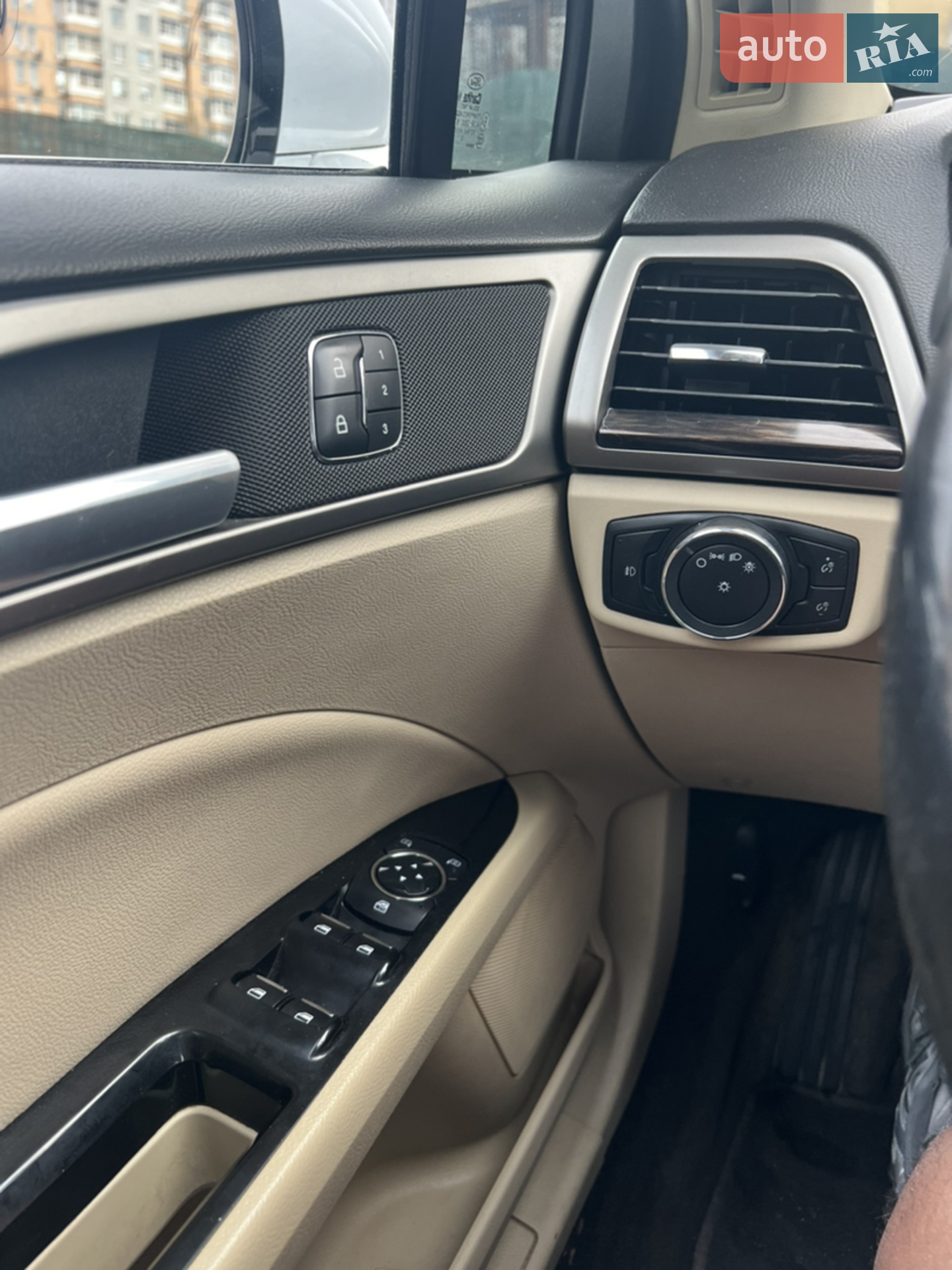 2013 Ford Fusion - мініатюра 41