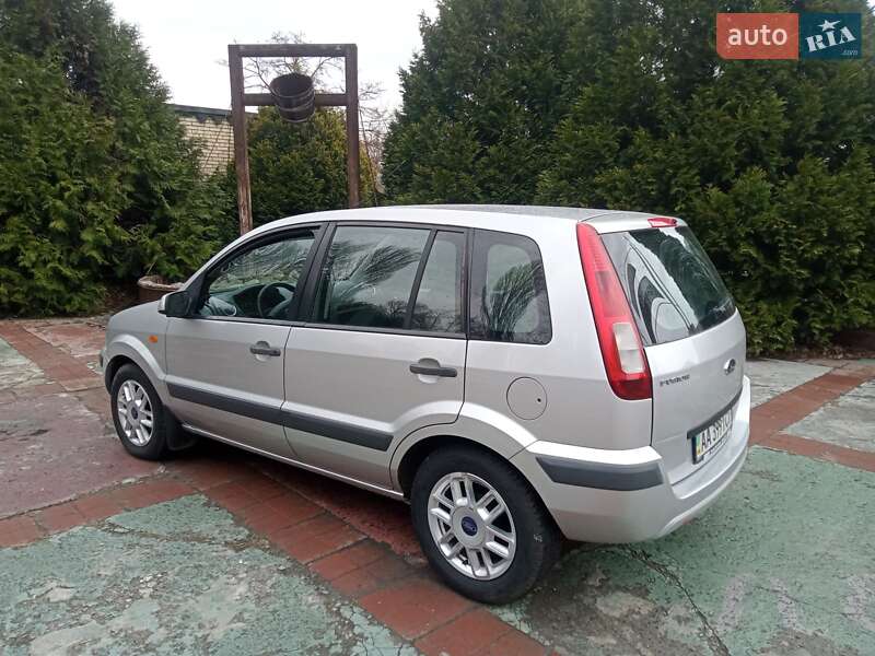 Хэтчбек Ford Fusion 2007 в Киеве