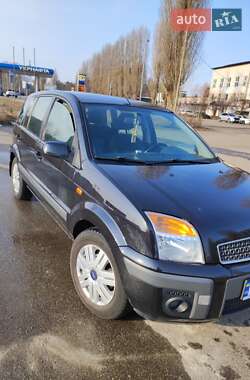 Хэтчбек Ford Fusion 2008 в Чернигове