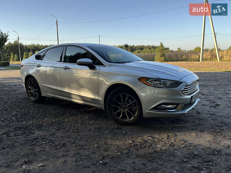 Седан Ford Fusion 2016 в Черкасах
