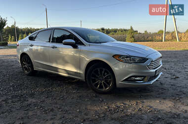 Седан Ford Fusion 2016 в Черкасах