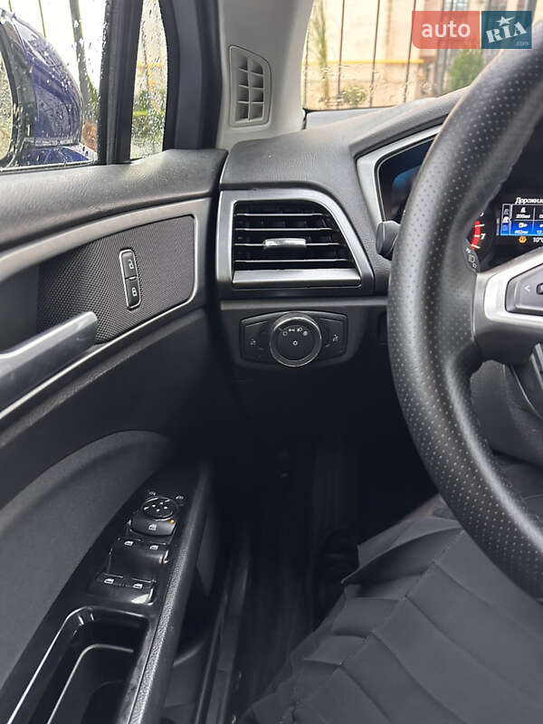 Седан Ford Fusion 2016 в Черкассах фото 11 Седан Ford Fusion 2016 в Черкассах