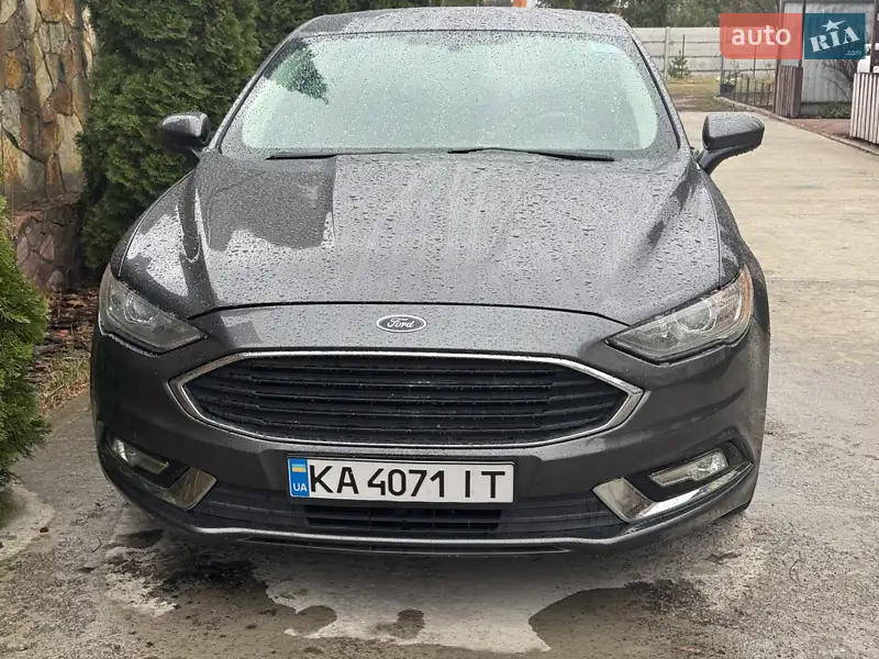 Седан Ford Fusion 2016 в 
