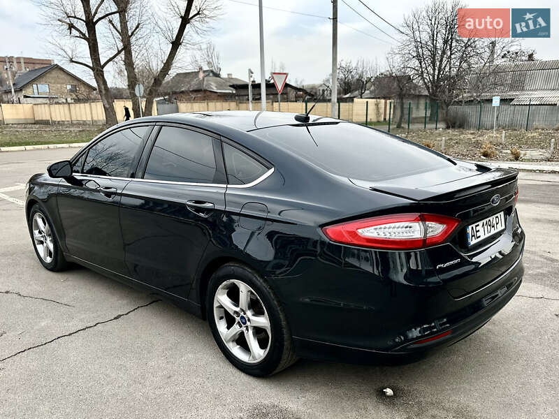 Седан Ford Fusion 2013 в Харкові
