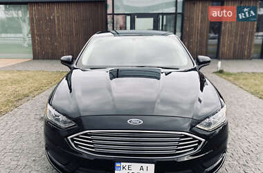 Седан Ford Fusion 2017 в 