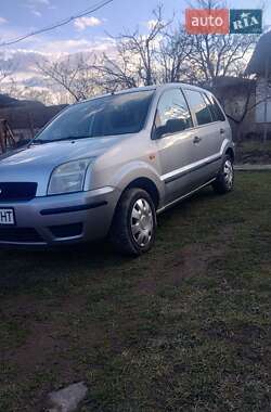 Хэтчбек Ford Fusion 2005 в 