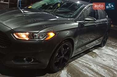 Ford Fusion 2015