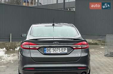 Седан Ford Fusion 2018 в 