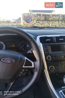 Седан Ford Fusion 2014 в 