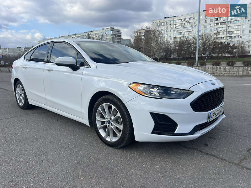 Седан Ford Fusion 2019 в Запоріжжі