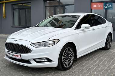 Седан Ford Fusion 2017 в 