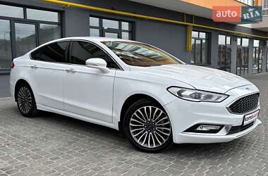 Седан Ford Fusion 2017 в 