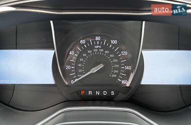Седан Ford Fusion 2017 в 