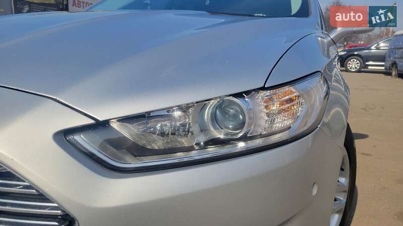 Седан Ford Fusion 2016 в Києві