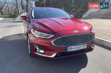 Ford Fusion 2019