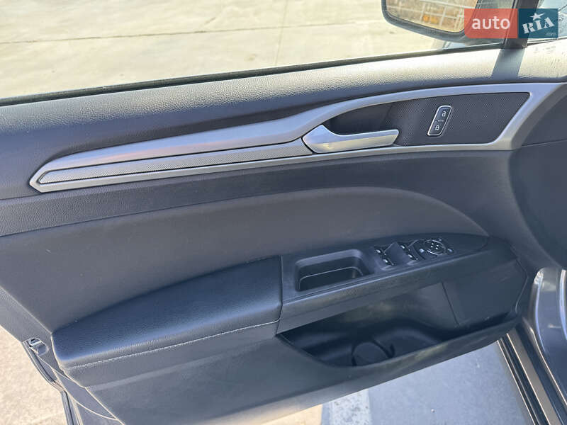 Седан Ford Fusion 2018 в Києві