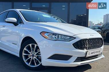 Седан Ford Fusion 2017 в 
