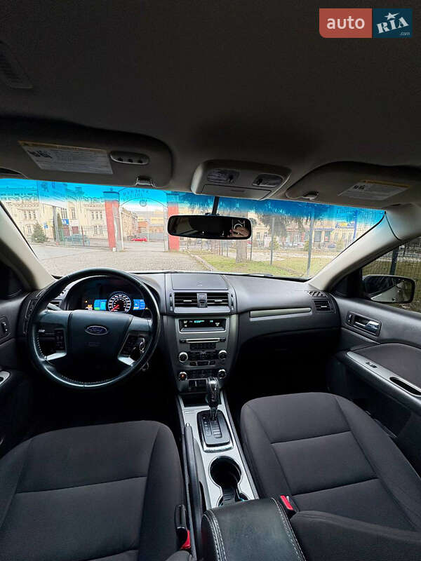 Седан Ford Fusion 2012 в Кропивницком