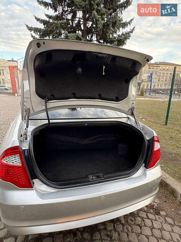 Седан Ford Fusion 2012 в Кропивницком