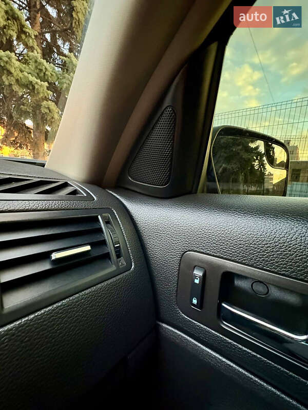 Седан Ford Fusion 2012 в Кропивницком