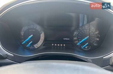 Седан Ford Fusion 2013 в 
