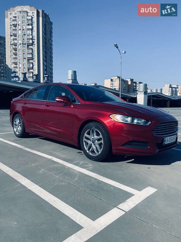 Седан Ford Fusion 2012 в Києві