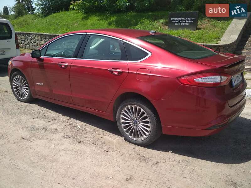 Седан Ford Fusion 2013 в Белой Церкви