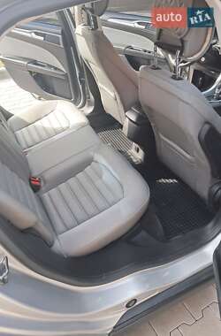 Седан Ford Fusion 2014 в 