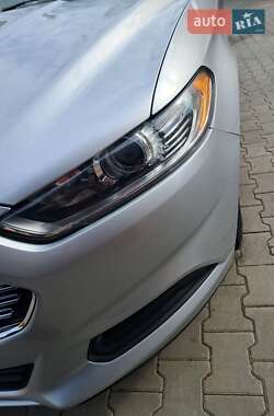 Седан Ford Fusion 2014 в 