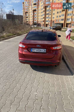 Седан Ford Fusion 2012 в 