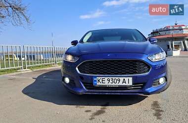 Седан Ford Fusion 2015 в 