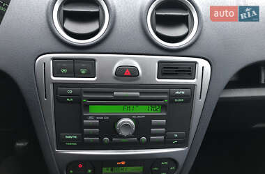 Хэтчбек Ford Fusion 2011 в 