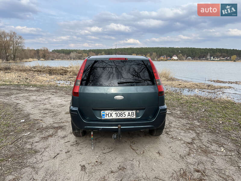 Хетчбек Ford Fusion 2003 в Дунаївцях