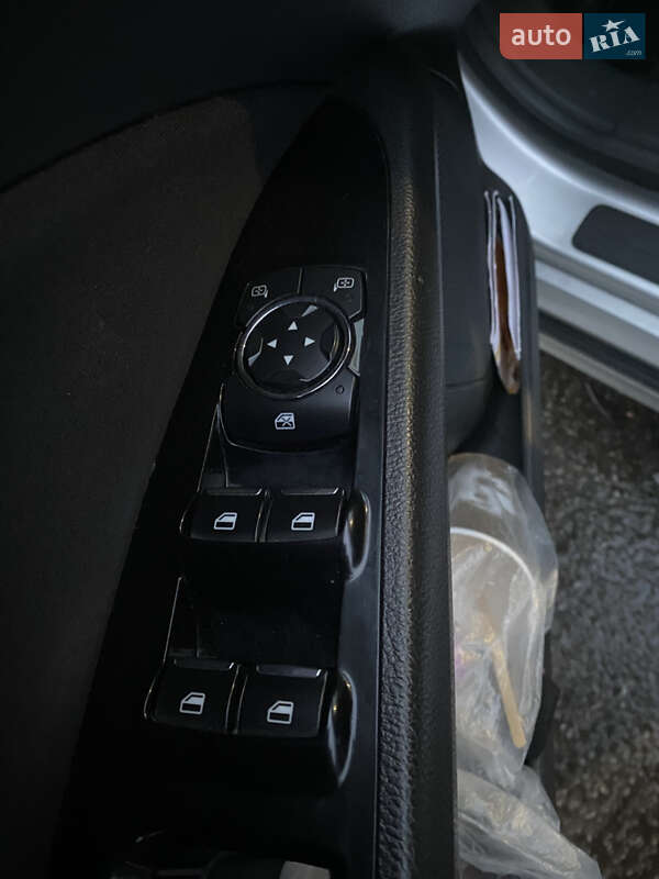 Седан Ford Fusion 2015 в Києві
