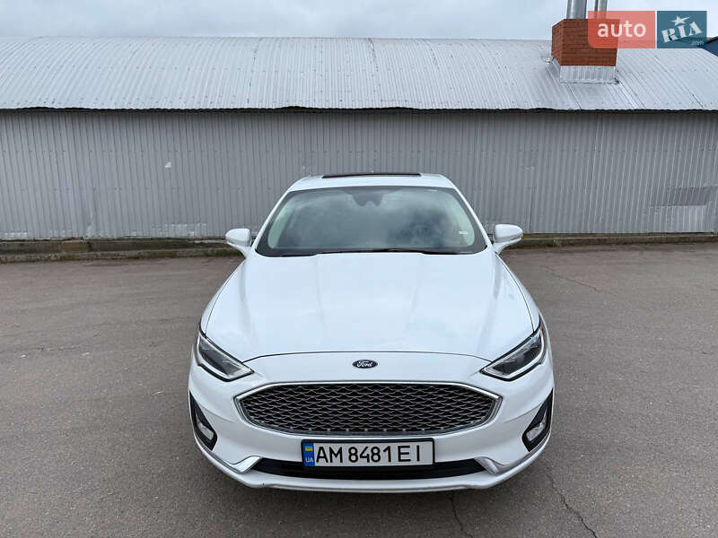 Седан Ford Fusion 2018 в Бердичеві