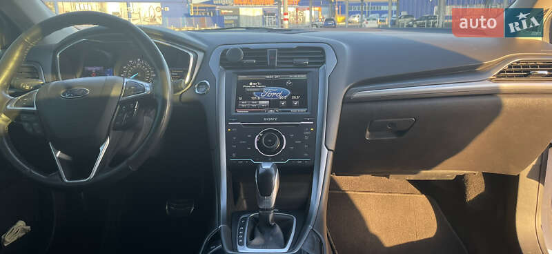Седан Ford Fusion 2013 в Одесі