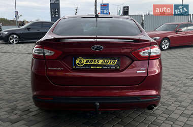 Седан Ford Fusion 2015 в 